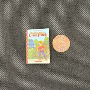 Zuru Mini Brands Books Baby Sitters Club Little Sister